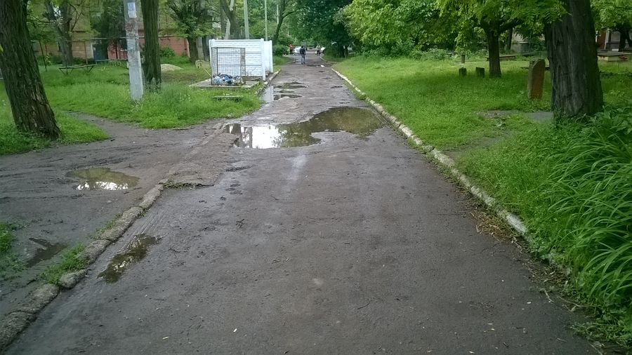 ремонтують внутрішньоквартальні дороги. Зображення 2