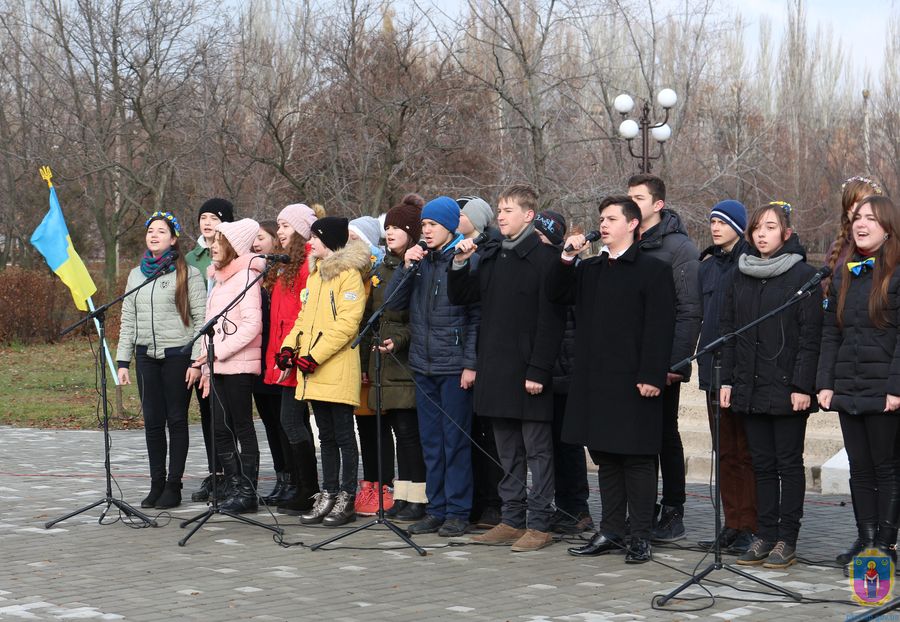 у покрові пройшли урочистості з нагоди дня гідності та свободи. Зображення 3