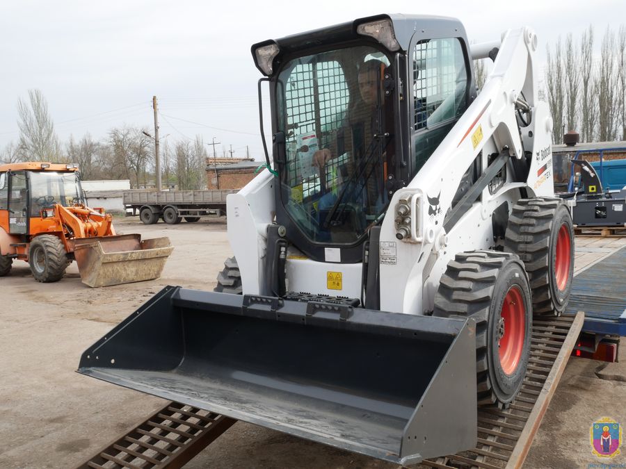 у «добробута» новий bobcat. Зображення 2