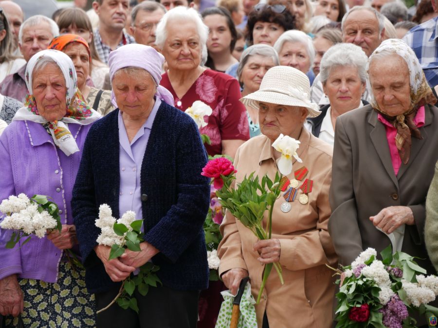 пам’ять народна – жива, подвиг-незабутній. Зображення 9