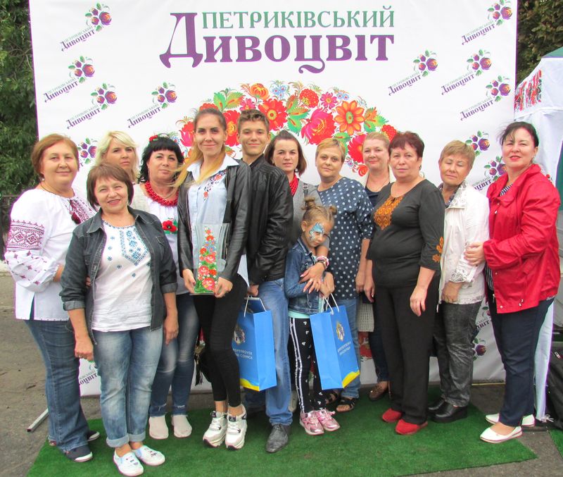 покровчани взяли участь у “петриківському дивоцвіті”. Зображення 5