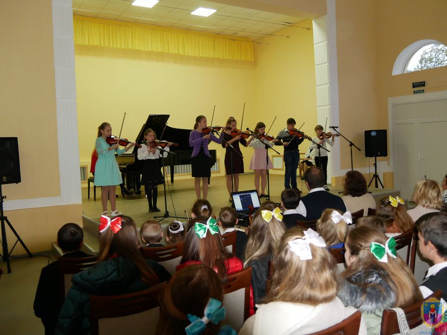 в оновленій залі школи мистецтв знову залунала музика. Зображення 1