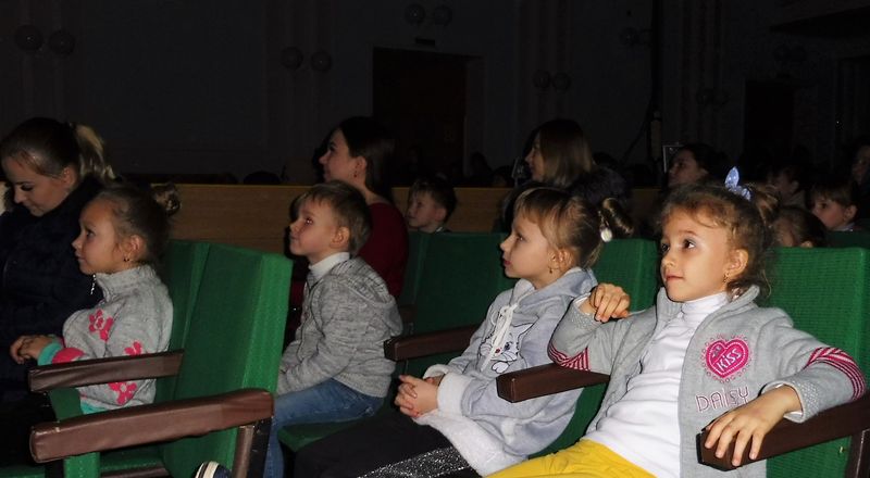святковий калейдоскоп. новорічна казка для дітей пільгових категорій в бдтю. Зображення 1