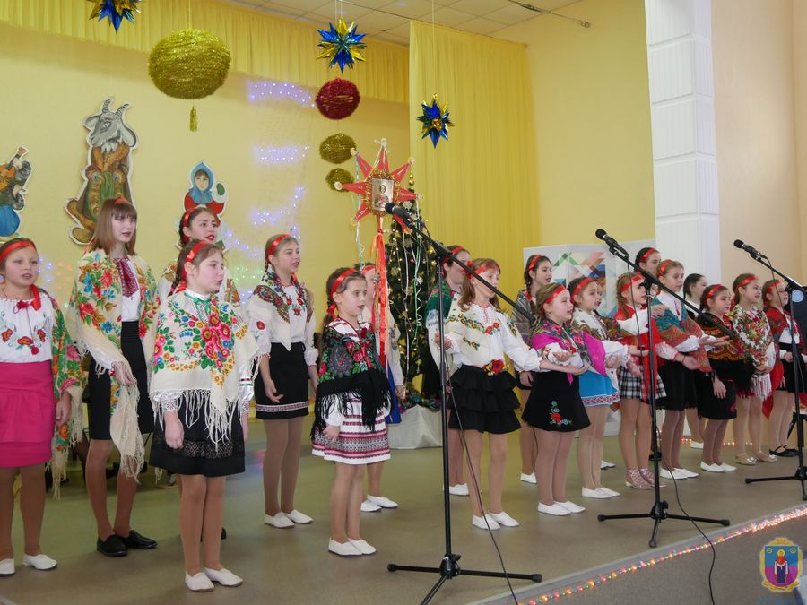 свято щирості й добра, свято, що відроджує традиції. Зображення 2