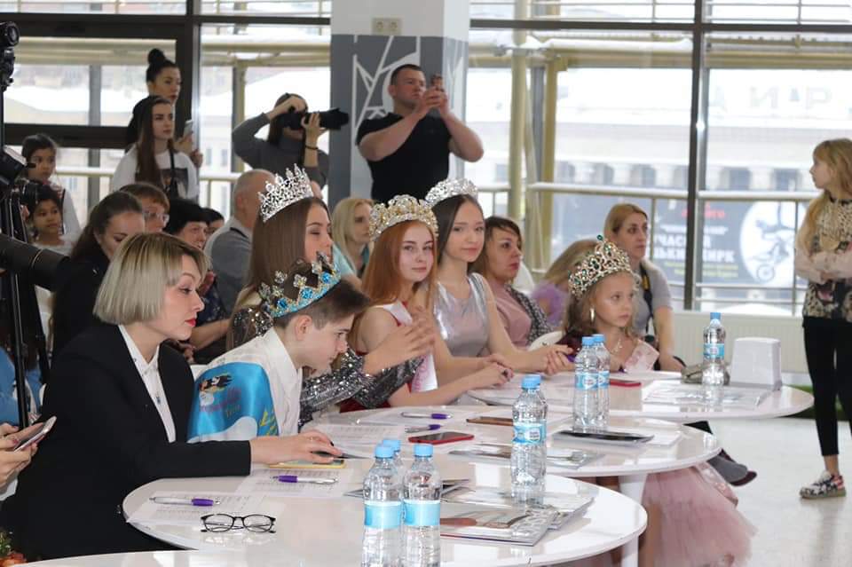 маленька покровчанка стала переможницею всеукраїнського конкурсу краси. Зображення 4